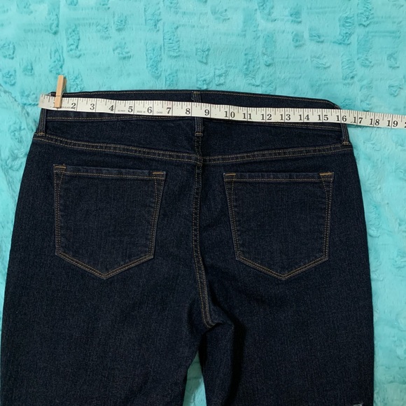 Old Navy Mid Rise Straight leg Jeans Sz 10 - Picture 7 of 12